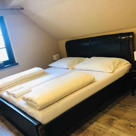Penzion A Restauracia Hanisberg Krupina Ngoại thất bức ảnh