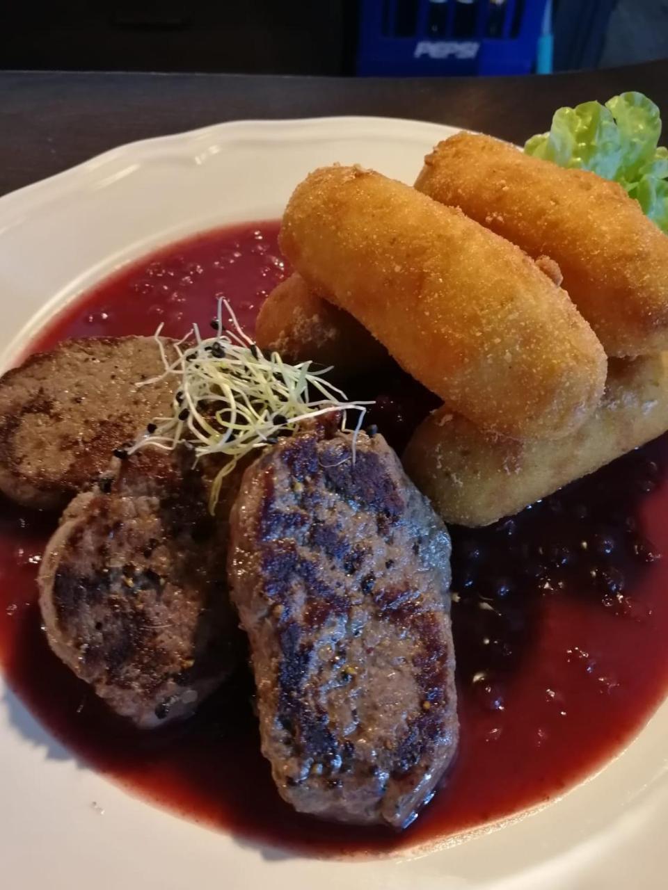 Penzion A Restauracia Hanisberg Krupina Ngoại thất bức ảnh