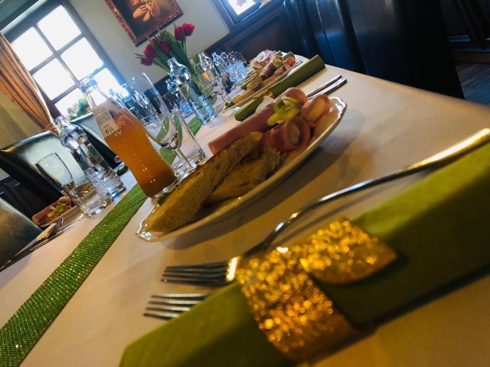 Penzion A Restauracia Hanisberg Krupina Ngoại thất bức ảnh